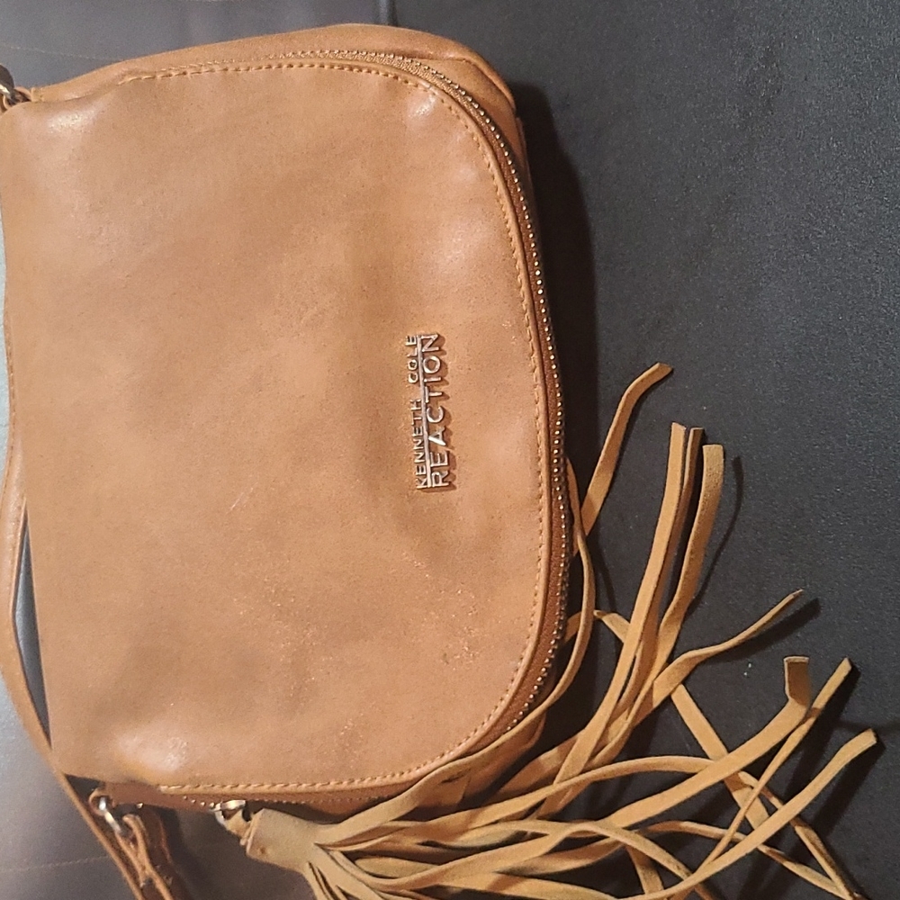 Tan leather Kenneth Cole Crossbody bag